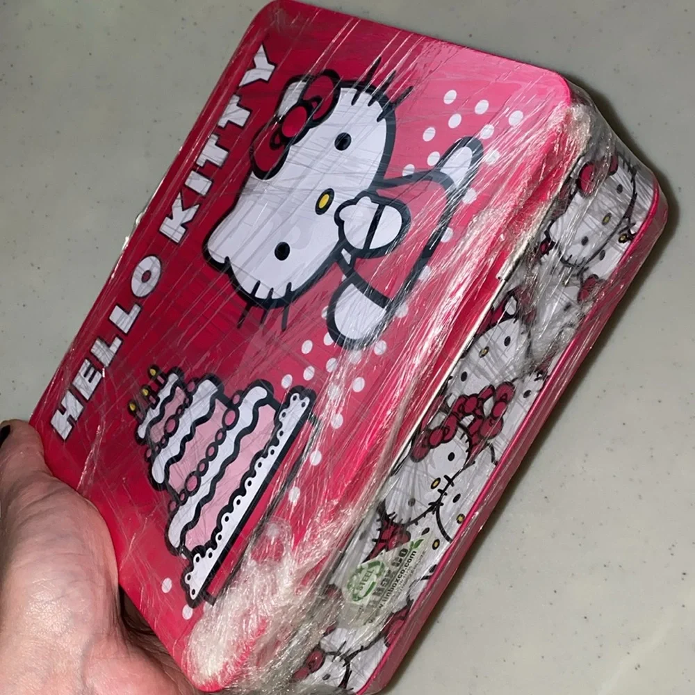 Hello Kitty Birthday Cake Embossed Metal Lunch Box & Bag, raspberry